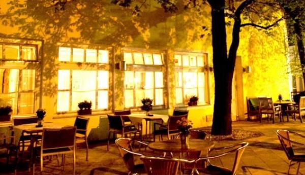 Hotel Csejtei Feldbach  Zewnętrze zdjęcie